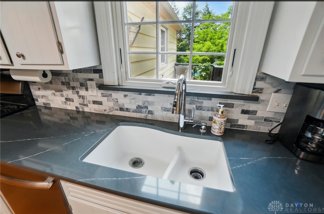 1955 Oak Knoll Drive, Springfield, Ohio image 36