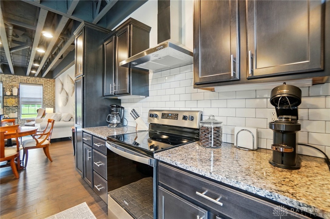 1205 Parklake Row, Springboro, Ohio image 18