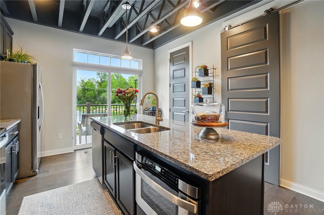 1205 Parklake Row, Springboro, Ohio image 26