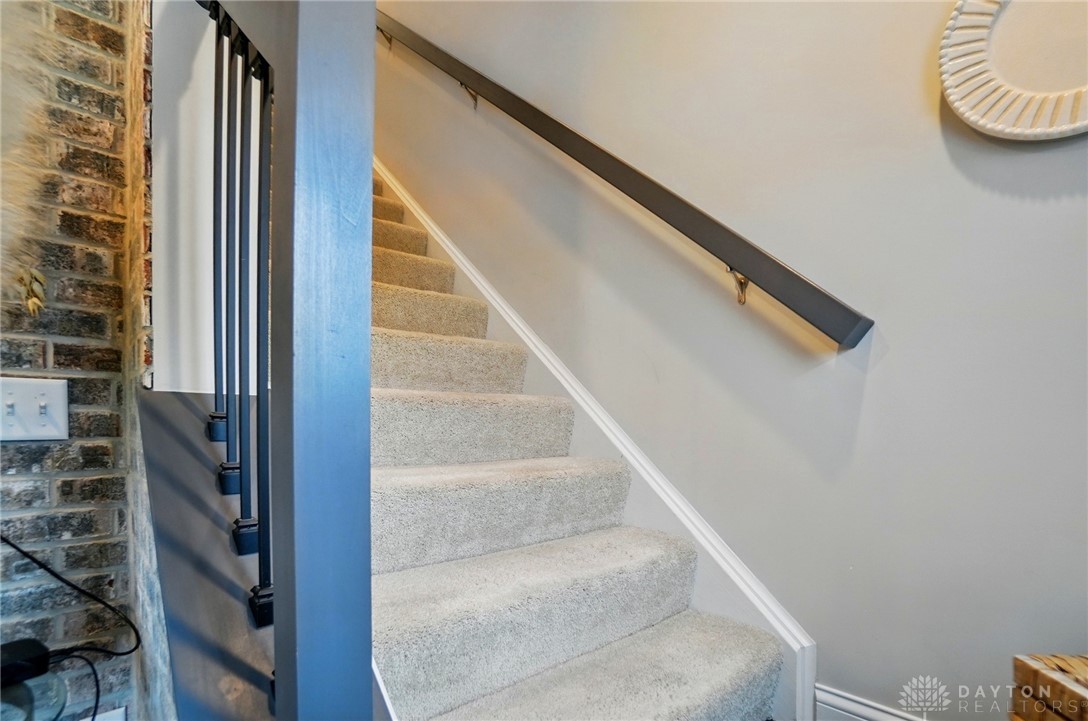1205 Parklake Row, Springboro, Ohio image 33