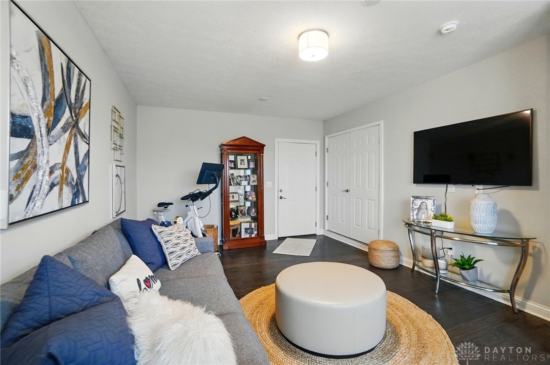 1205 Parklake Row, Springboro, Ohio image 16