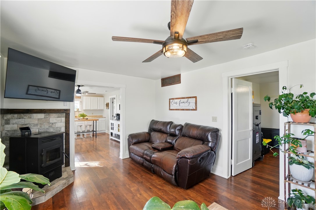 11725 Old Columbus Road, South Vienna, Ohio image 11