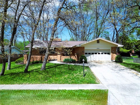Photo for 1943 Oak Tree Drive