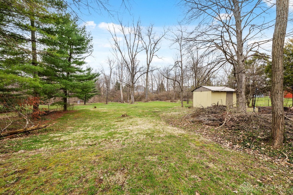 2099 Van Oss Drive, Beavercreek, Ohio image 25