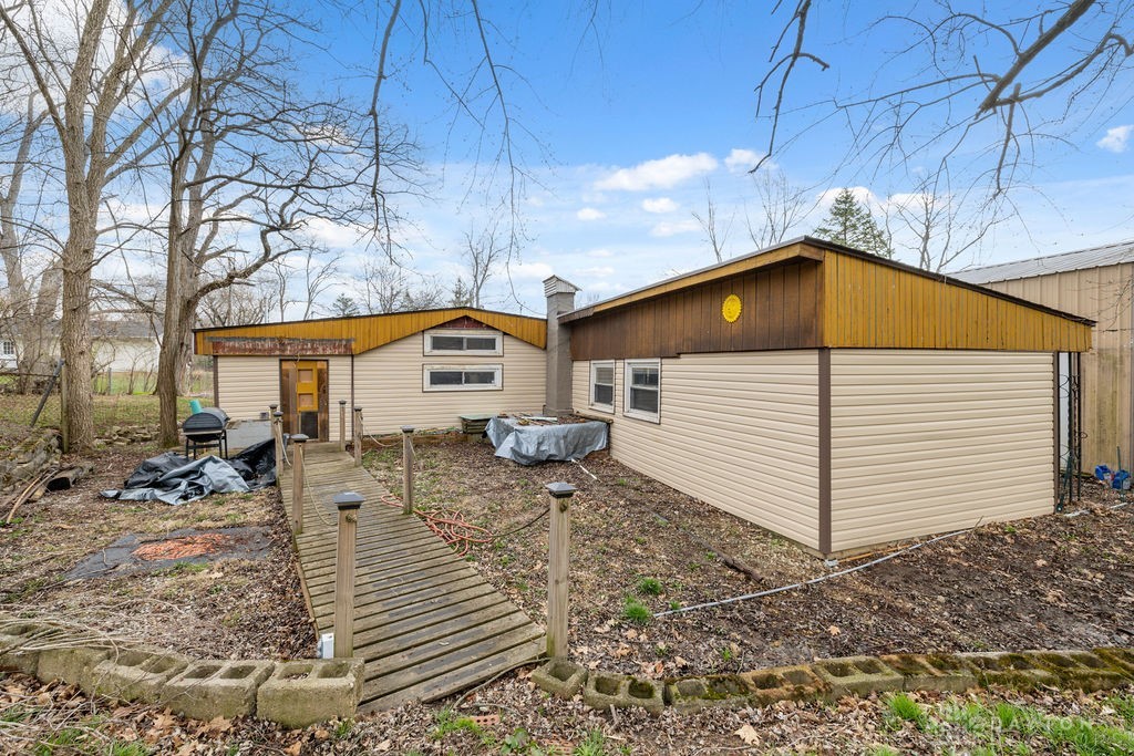 2099 Van Oss Drive, Beavercreek, Ohio image 16