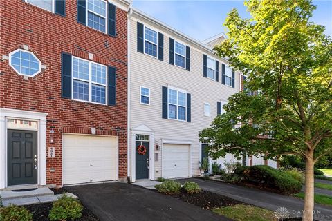 Photo of 4323 Straight Arrow Road, Beavercreek, OH 45430 (MLS # 946077)