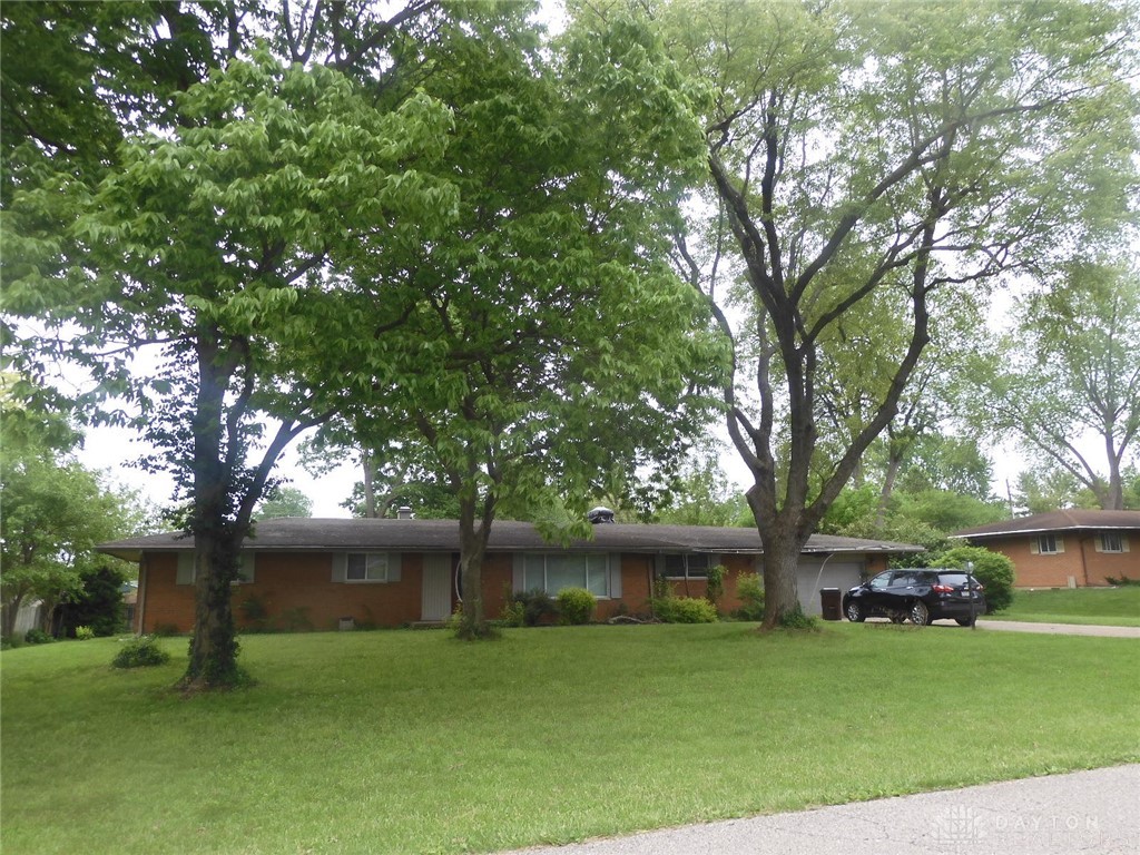 2629 N Emerald Drive, Dayton, Ohio image 1