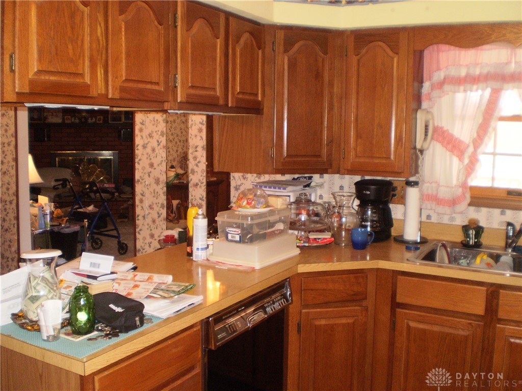 1086 Grange Hall Road, Beavercreek, Ohio image 8