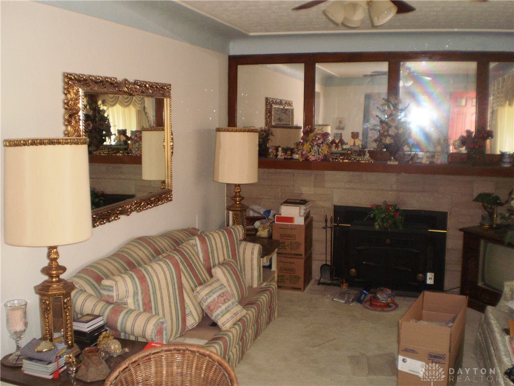 1086 Grange Hall Road, Beavercreek, Ohio image 7