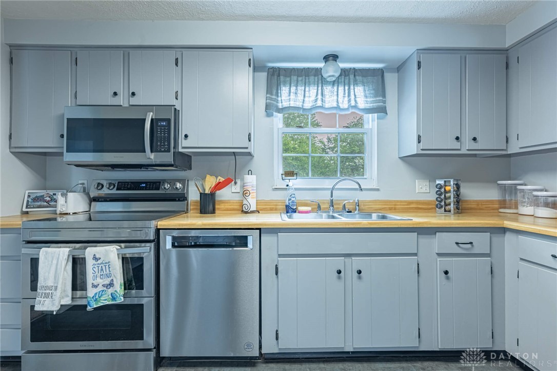 2547 Ryan Court, Beavercreek, Ohio image 11