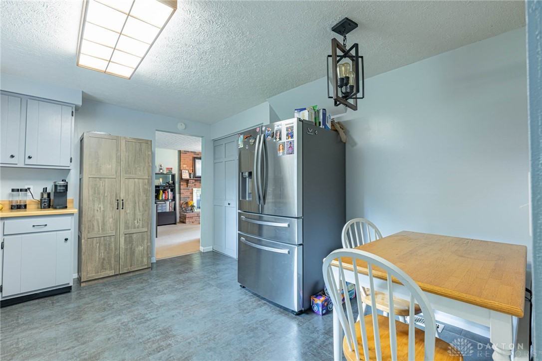 2547 Ryan Court, Beavercreek, Ohio image 9