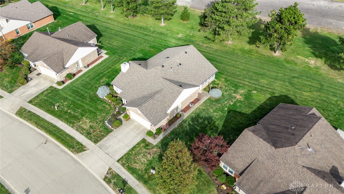 1867 Brandonhall Drive, Miamisburg, Ohio image 32