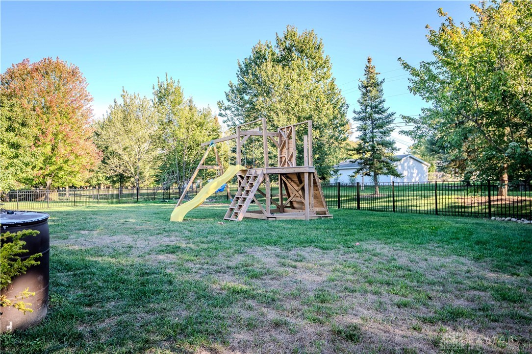 Tipp City, Ohio 45371, United States, 3 Bedrooms Bedrooms, ,3 BathroomsBathrooms,Residential,Active,229746