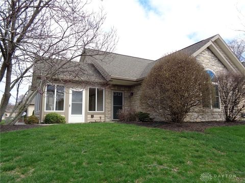 Photo of 80 Villa Pointe Drive, Springboro, OH 45066 (MLS # 955163)