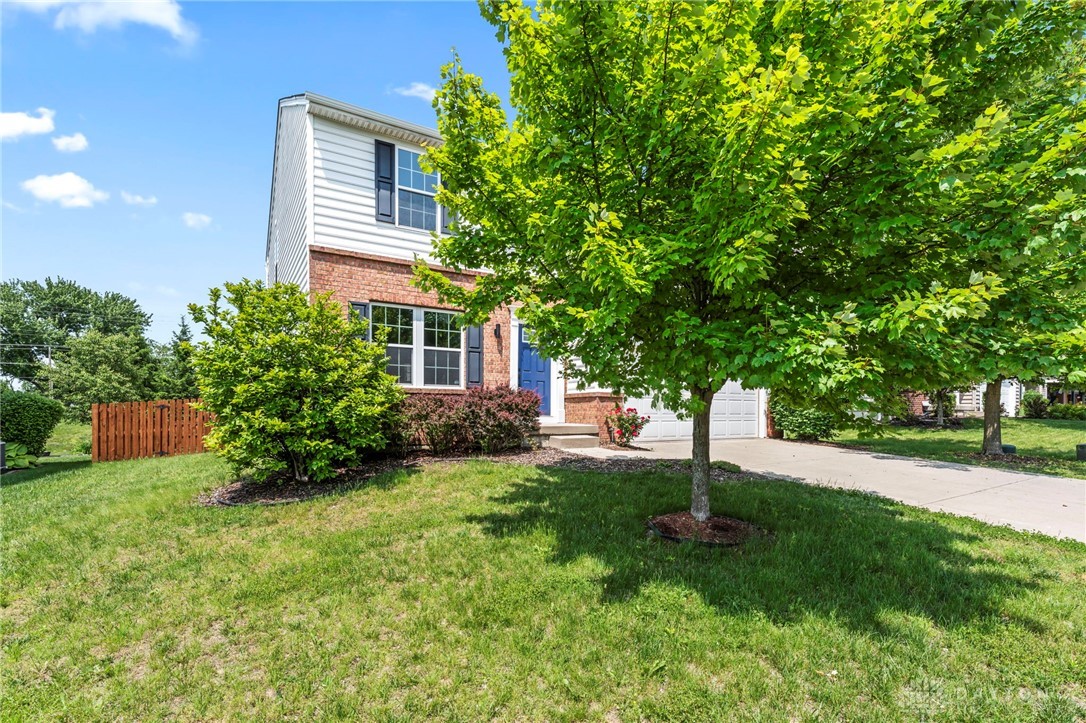 1319 Artesian Lane, Fairborn, Ohio image 2