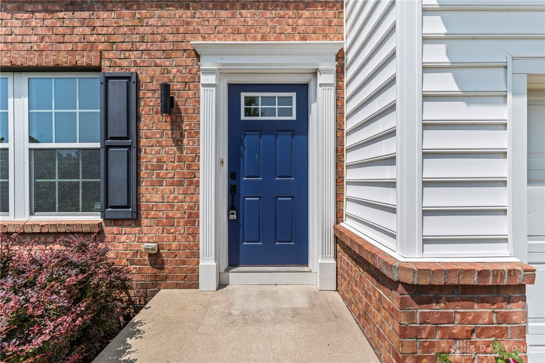 1319 Artesian Lane, Fairborn, Ohio image 4
