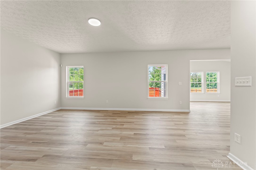 1319 Artesian Lane, Fairborn, Ohio image 11