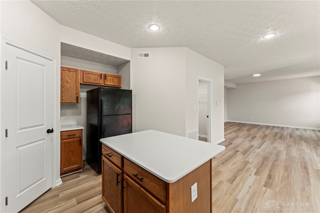 1319 Artesian Lane, Fairborn, Ohio image 17
