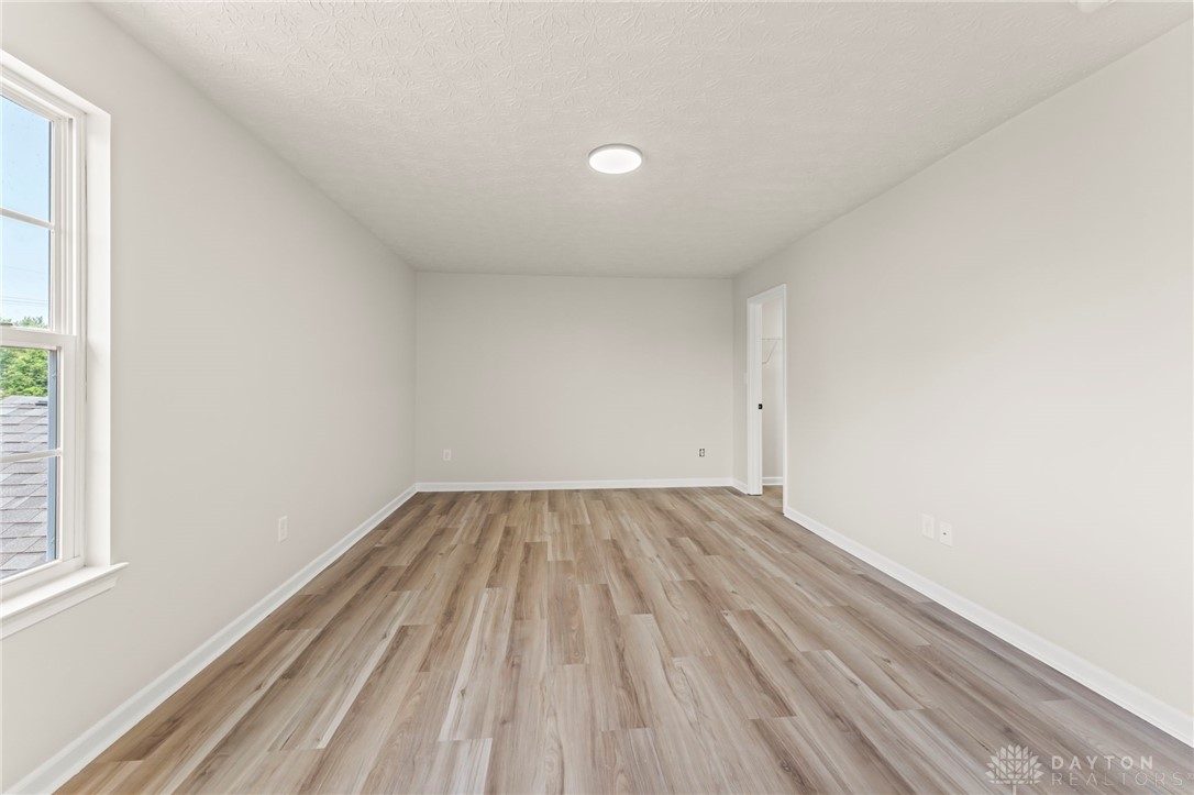 1319 Artesian Lane, Fairborn, Ohio image 38