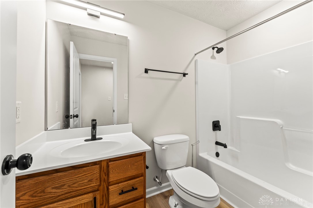 1319 Artesian Lane, Fairborn, Ohio image 36