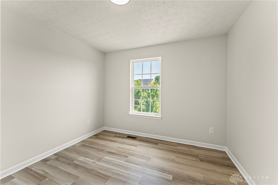 1319 Artesian Lane, Fairborn, Ohio image 31