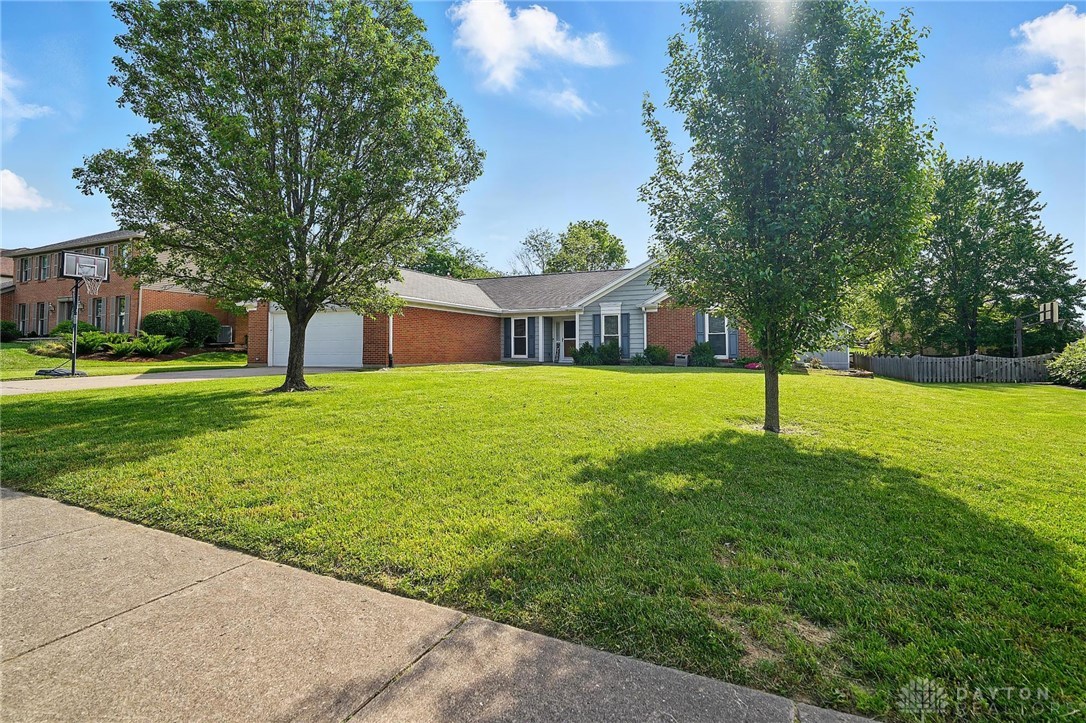 601 Tara Oaks Drive, Middletown, Ohio image 4