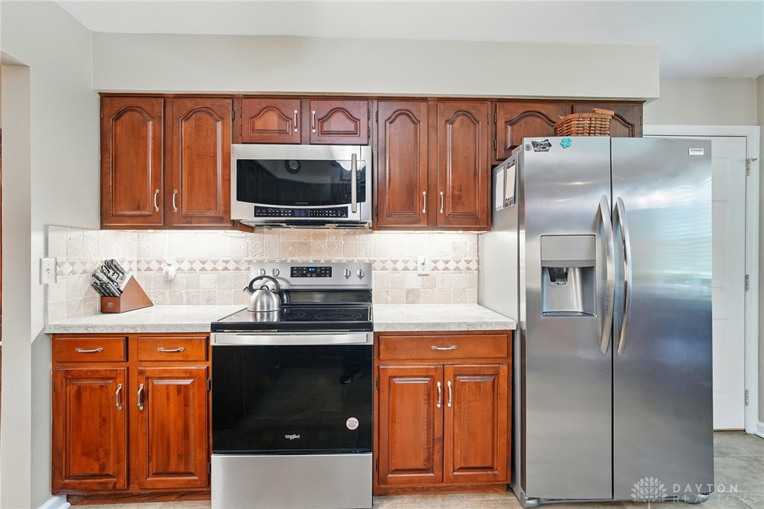 601 Tara Oaks Drive, Middletown, Ohio image 13