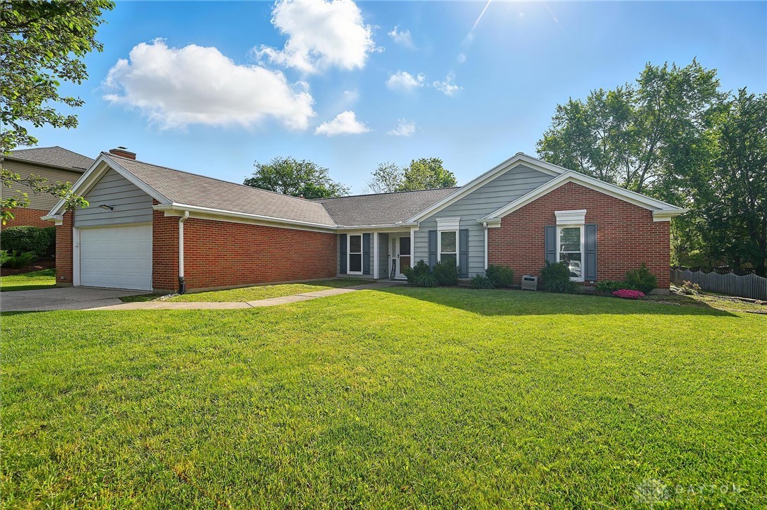 601 Tara Oaks Drive, Middletown, Ohio image 2