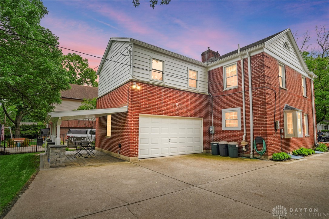 125 Spirea Drive, Oakwood, Ohio image 3