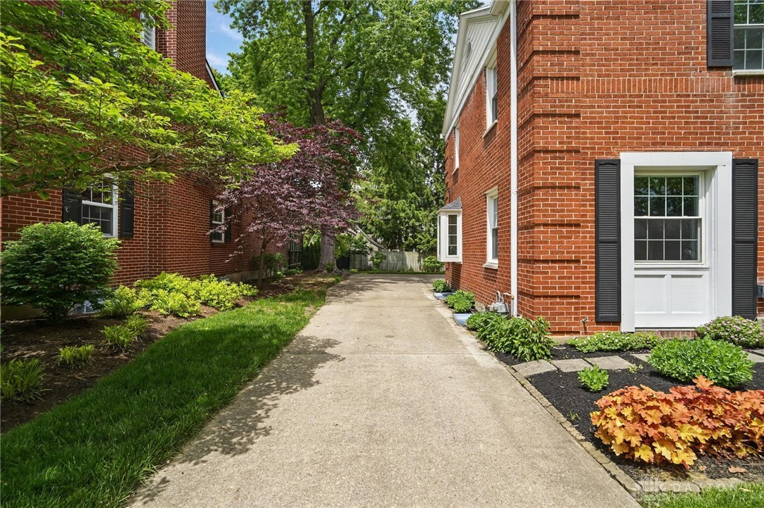 125 Spirea Drive, Oakwood, Ohio image 32