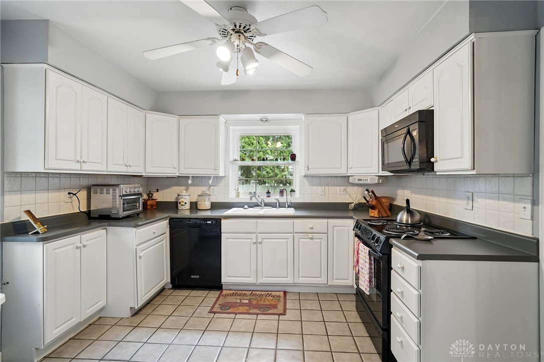 125 Spirea Drive, Oakwood, Ohio image 11