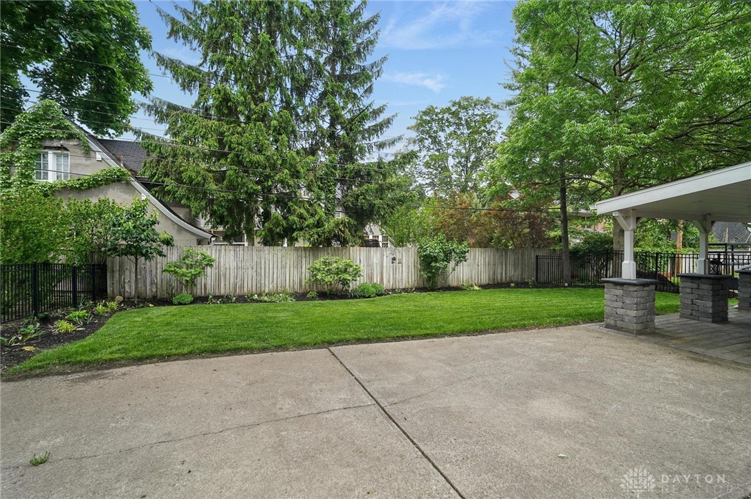 125 Spirea Drive, Oakwood, Ohio image 33