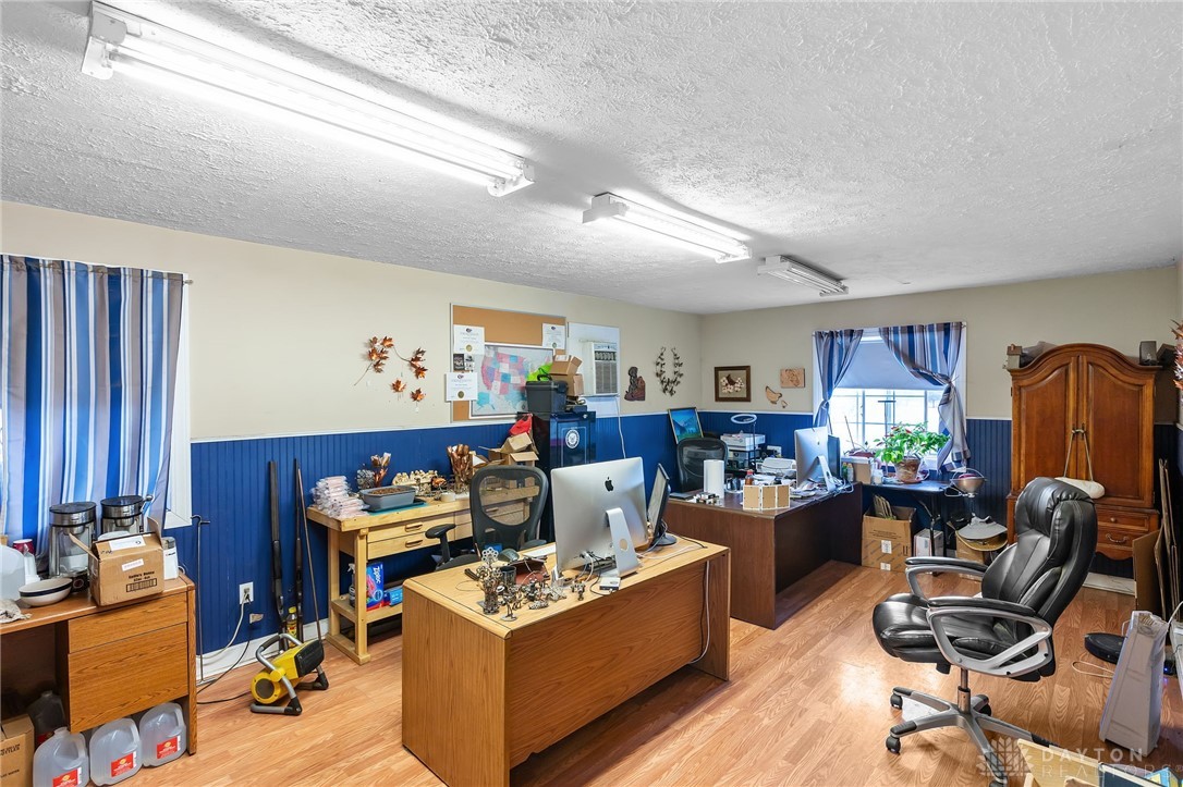 6384 Heffner Road, Tipp City, Ohio image 31