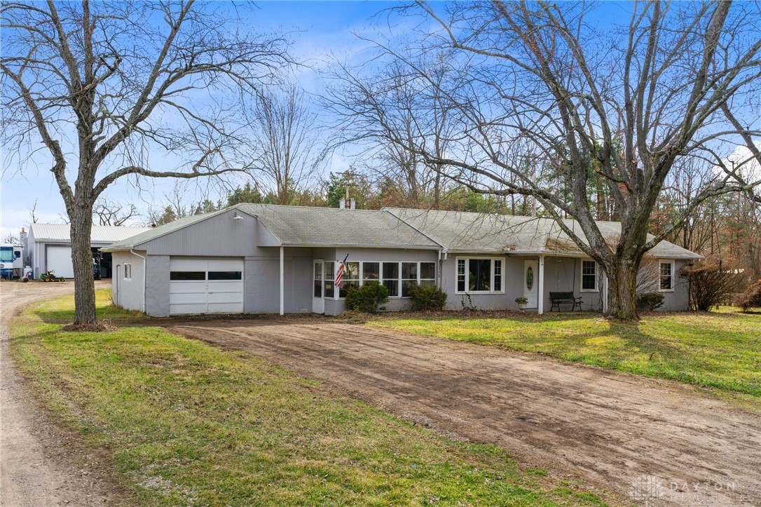 6384 Heffner Road, Tipp City, Ohio image 1