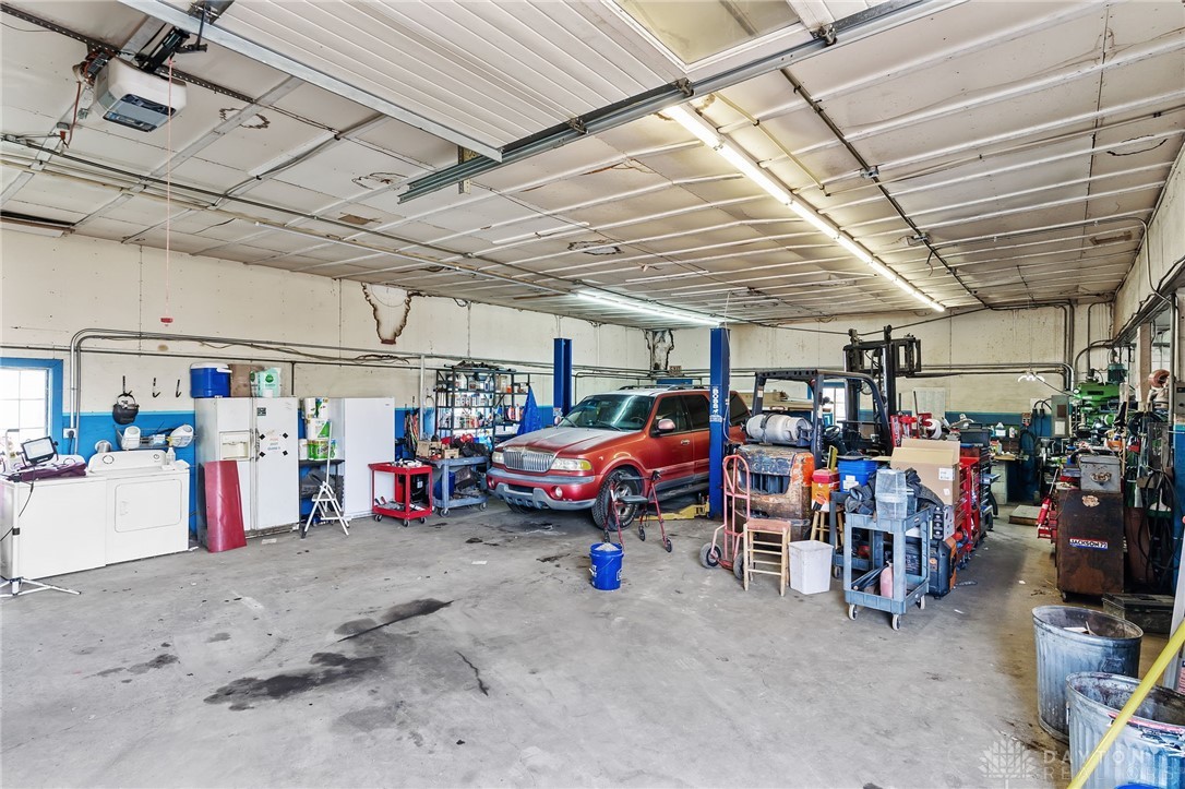 6384 Heffner Road, Tipp City, Ohio image 30