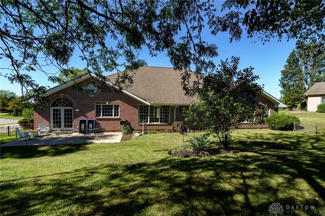 1162 Roger Scott Drive, Bellbrook, Ohio image 38