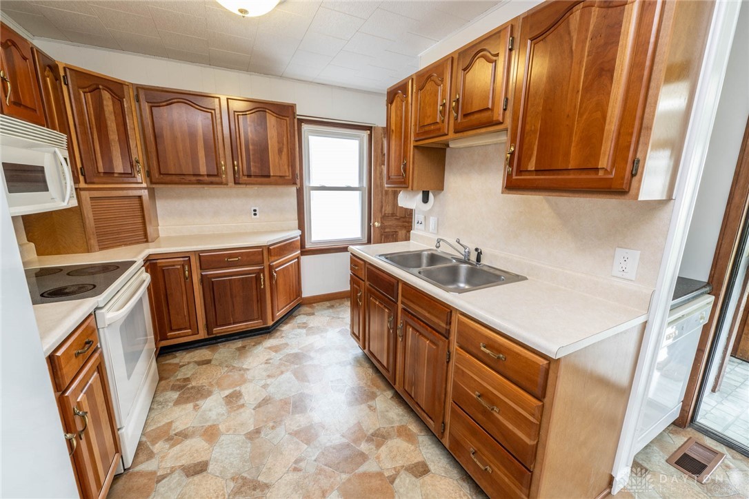 229 W Spring Street, Eaton, Ohio image 30