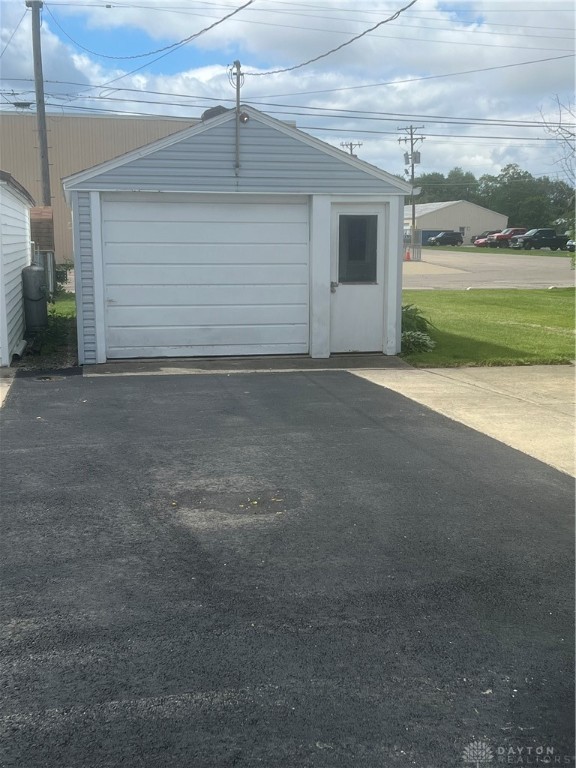 229 W Spring Street, Eaton, Ohio image 11