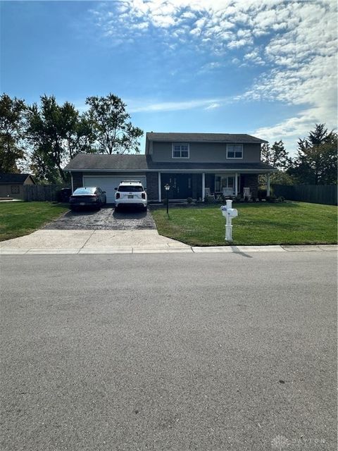 Photo of 1060 Heathshire Drive, Dayton, OH 45459 (MLS # 946104)