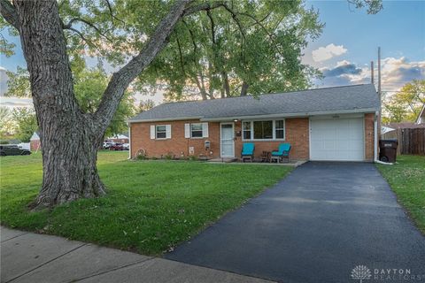 Photo of 300 Carol Lane, Englewood, OH 45322 (MLS # 946463)