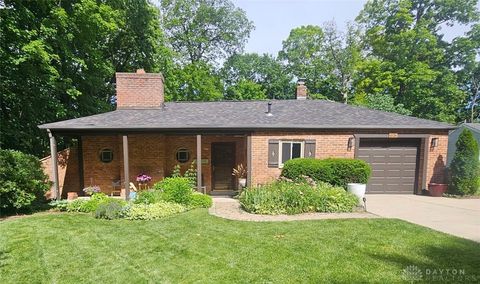 Photo of 1826 Shady Lane, Beavercreek, OH 45432 (MLS # 962545)