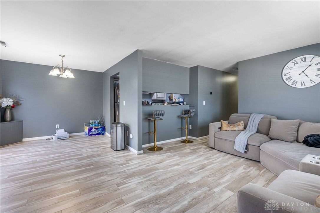 5515 Salem Bend Drive, Dayton, Ohio image 5