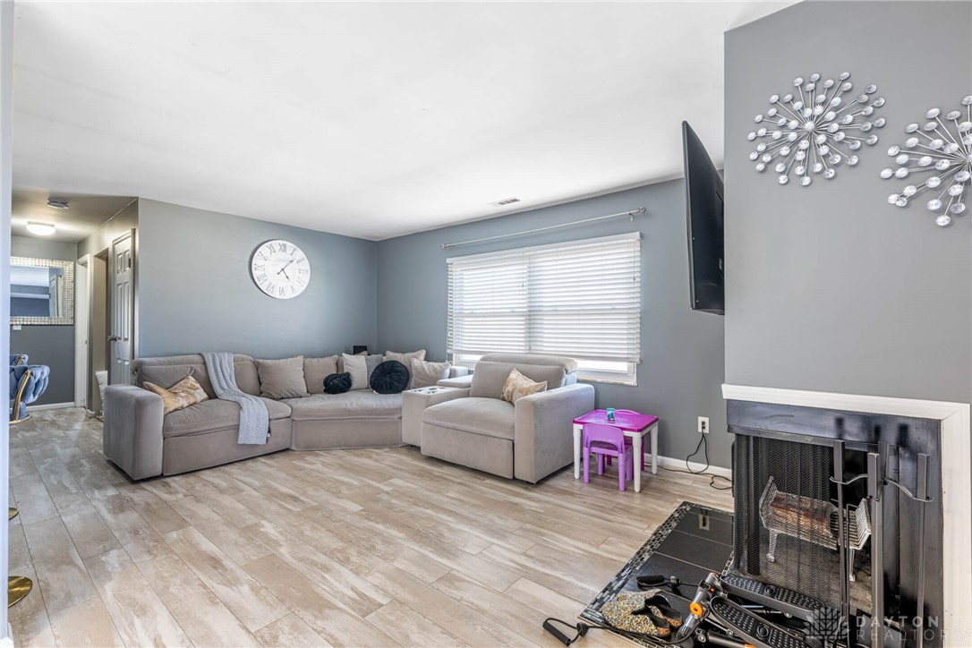 5515 Salem Bend Drive, Dayton, Ohio image 3