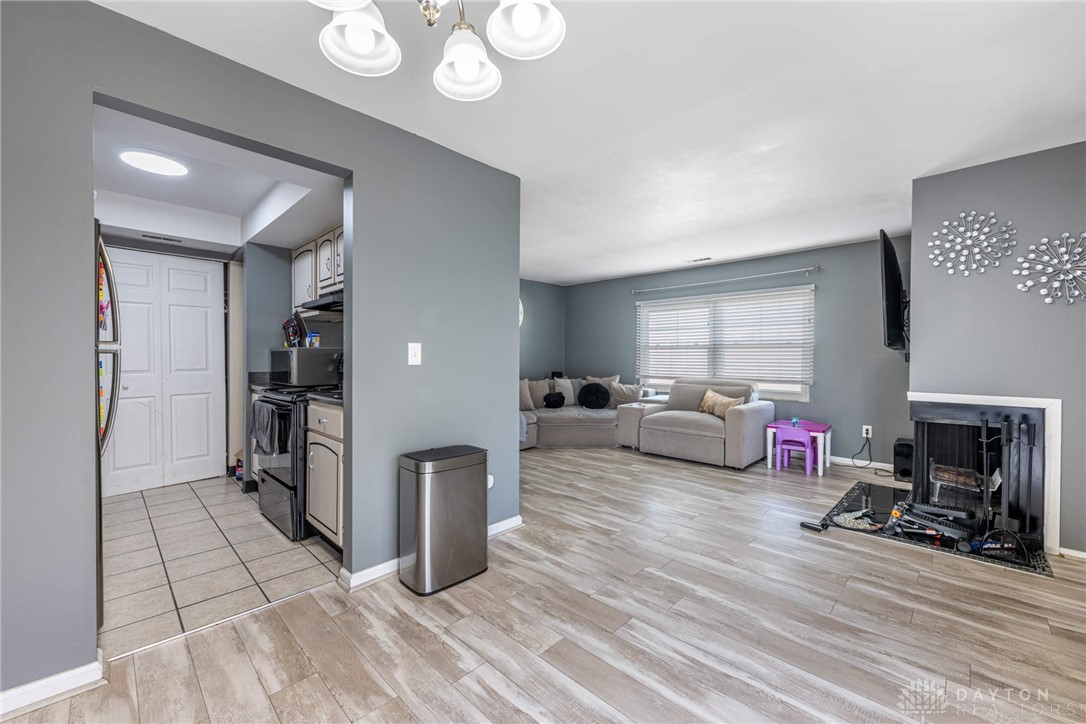 5515 Salem Bend Drive, Dayton, Ohio image 6