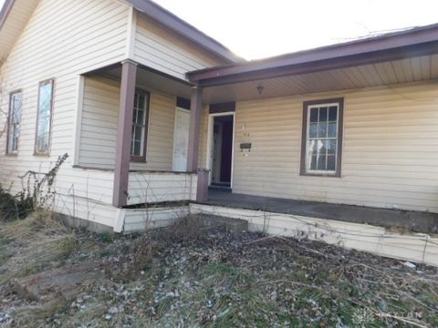 Photo of 118 E Walnut Street, Farmersville, OH 45325 (MLS # 950951)