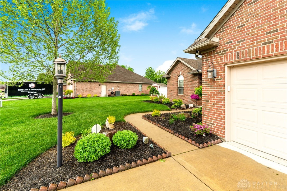 2378 Cheviot Hills Lane, Vandalia, Ohio image 11