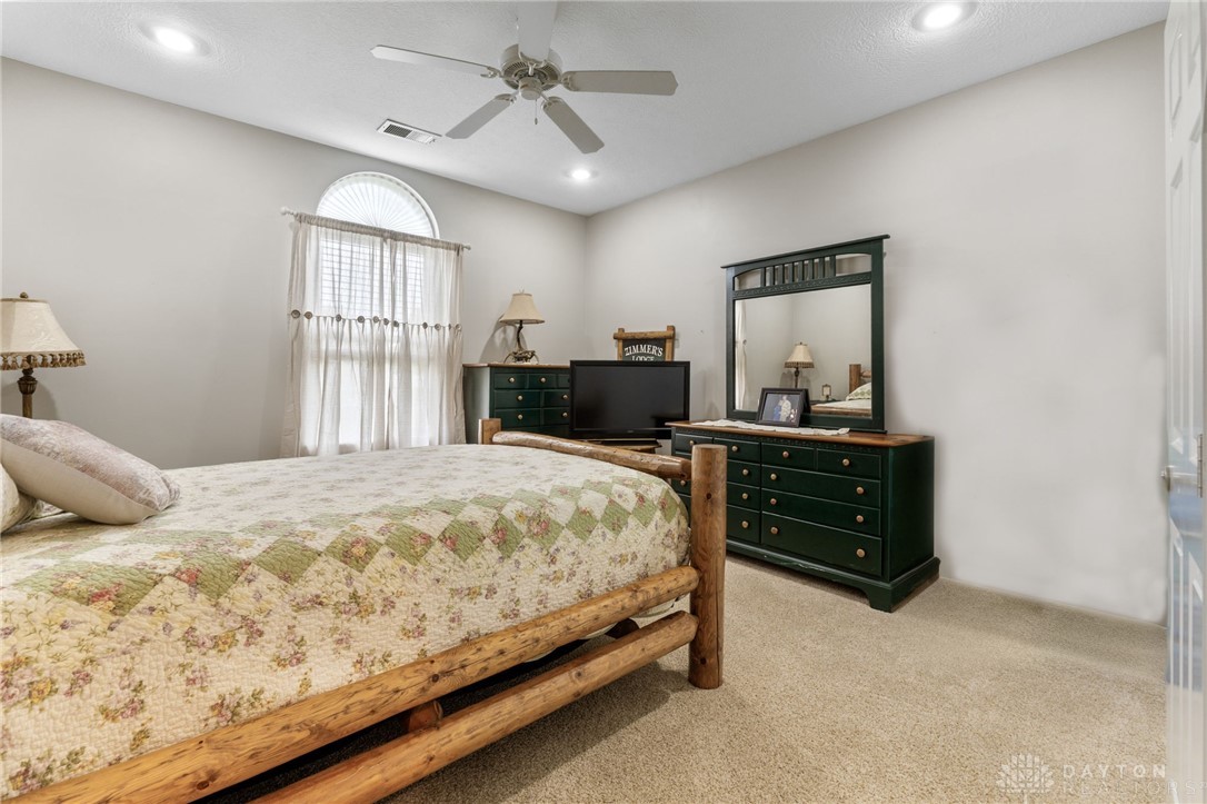2378 Cheviot Hills Lane, Vandalia, Ohio image 47