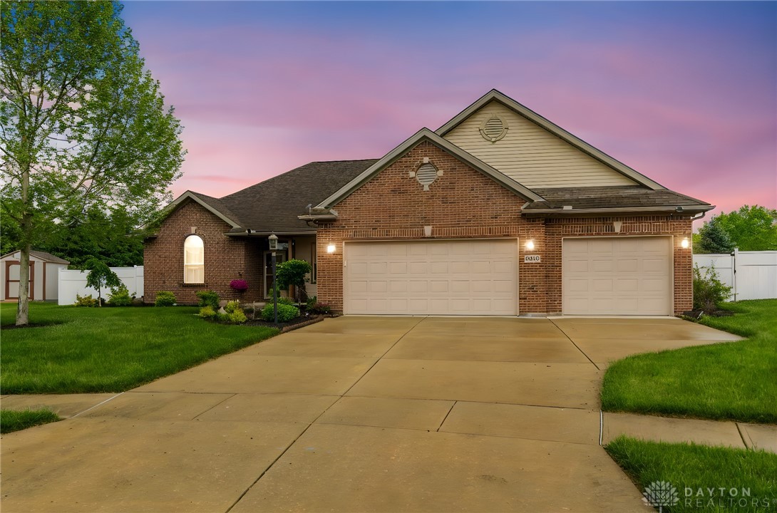 2378 Cheviot Hills Lane, Vandalia, Ohio image 2