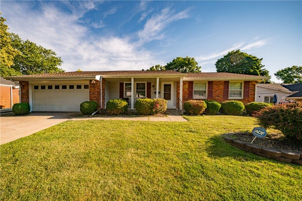 4939 SWEETBIRCH DR, DAYTON, OH 45424 - Image de18936b5ac73ed67fa98db59e1026e6/3514910454