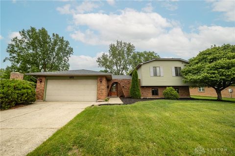 Homes For Sale - 683 W Alkaline Springs Road<br/> Montgomery County, Vandalia, OH 45377